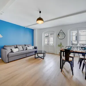 central-avignon-netflix-nespresso-wifi-appart-hotel-avignon.fr-provencehotel.com/